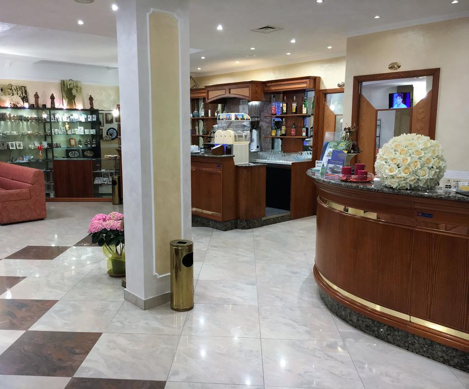 欧元酒店 圣乔瓦尼·罗通多 外观 照片