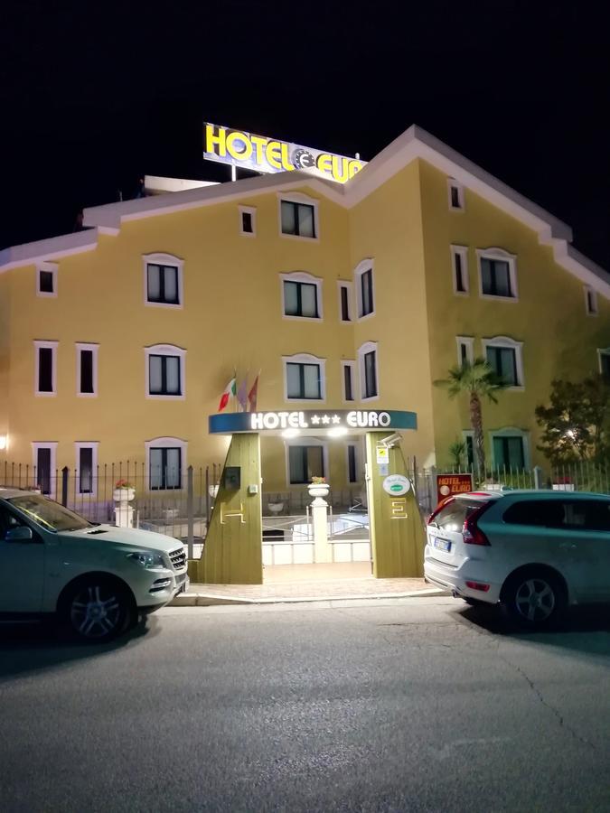 欧元酒店 圣乔瓦尼·罗通多 外观 照片